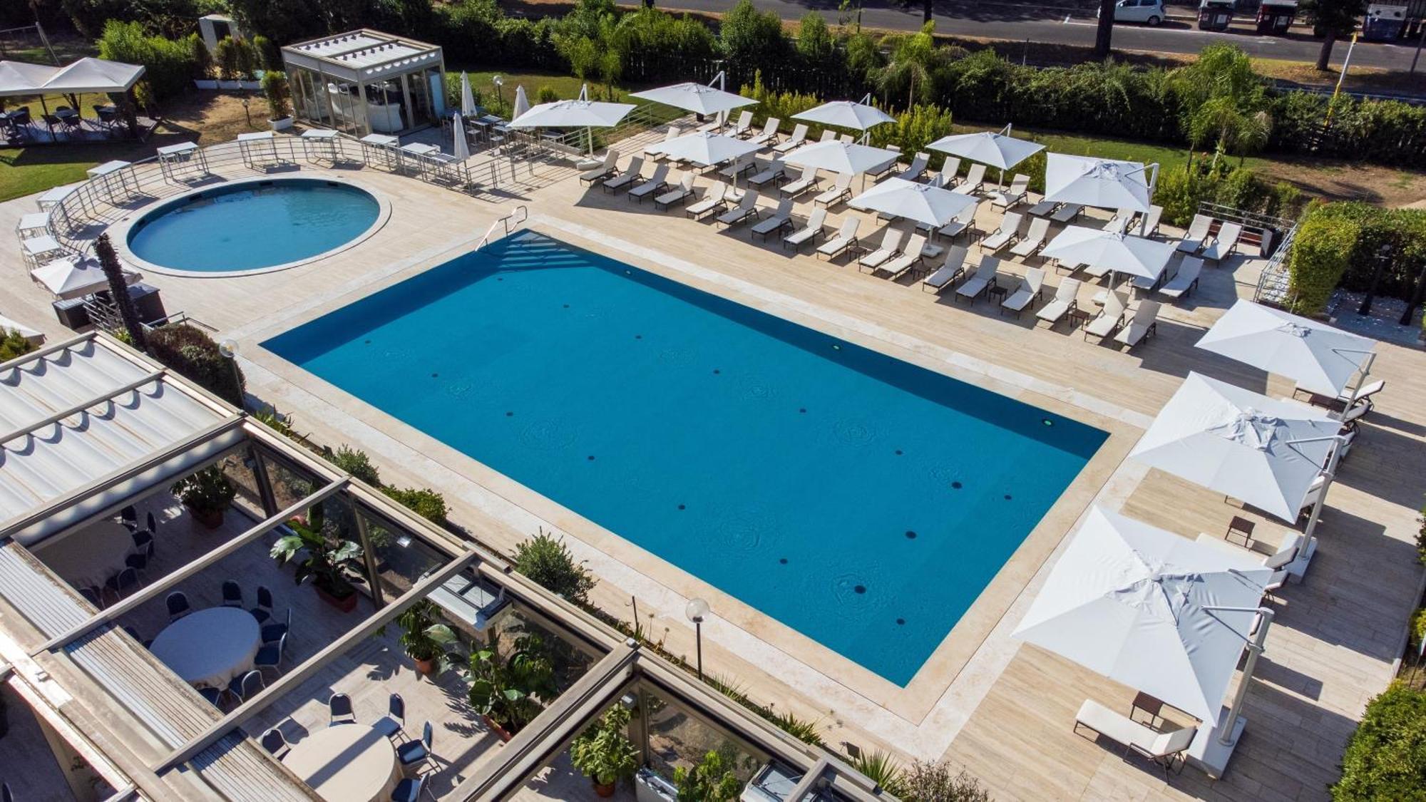 Holiday Inn Rome - Eur Parco Dei Medici Exterior foto
