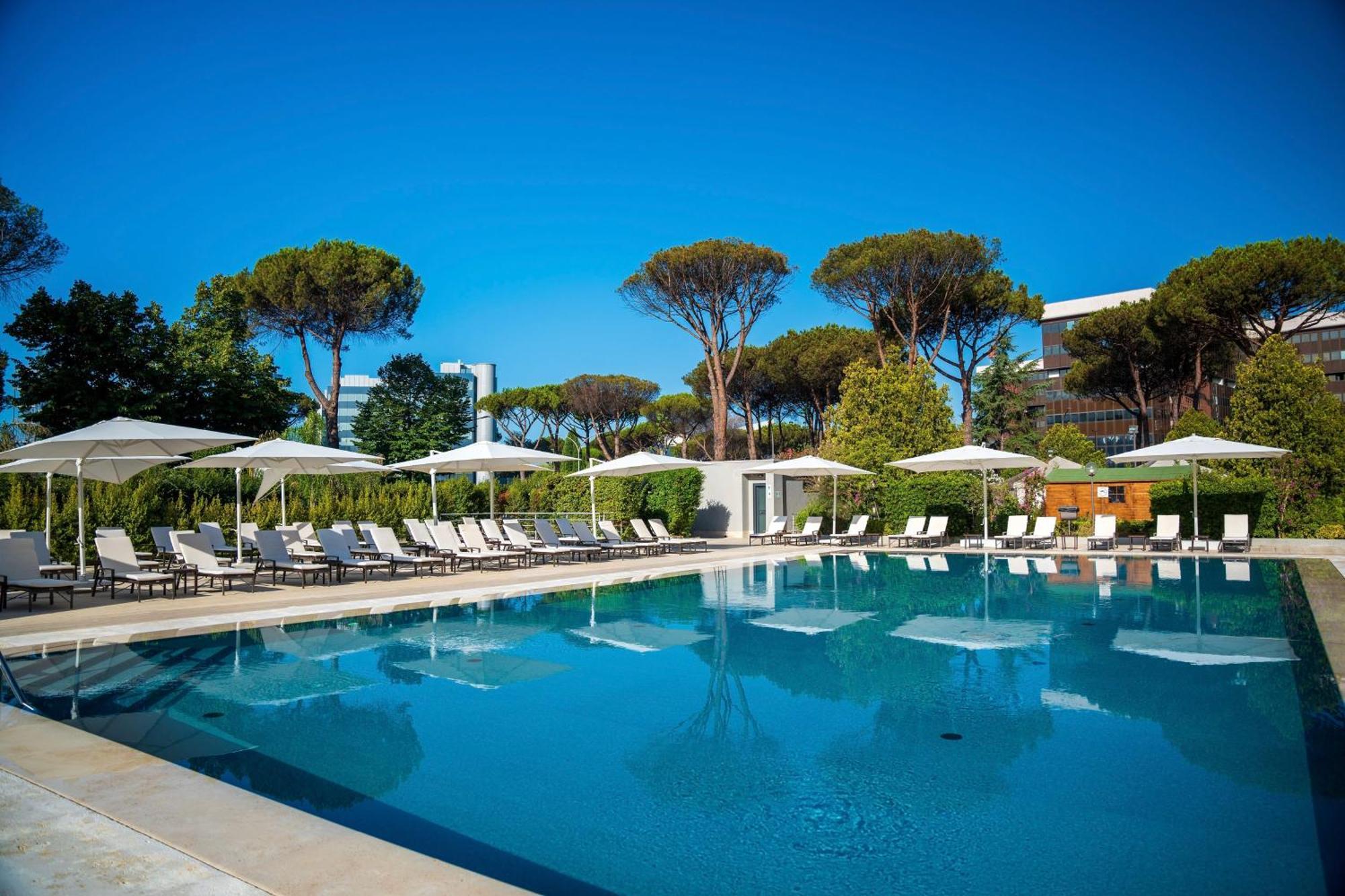 Holiday Inn Rome - Eur Parco Dei Medici Exterior foto